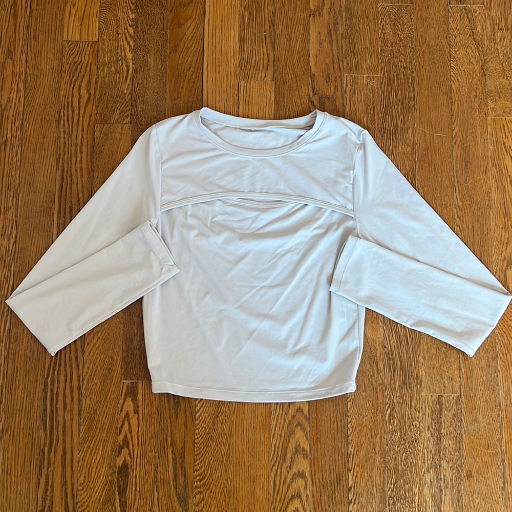 Alphalete long sleeve with slit across front